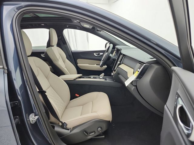 New 2026 Volvo XC60 B5 Plus w/ Protection Package Premier AWD/4WD image 26