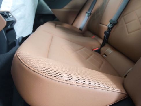 New 2026 BMW i5 eDrive40 w/ M Sport Package image 13