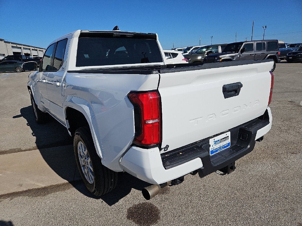 Used 2024 Toyota Tacoma SR5 RWD image 5
