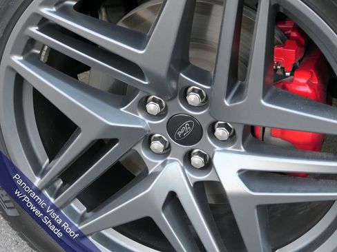 Used 2025 Ford Explorer ST image 12