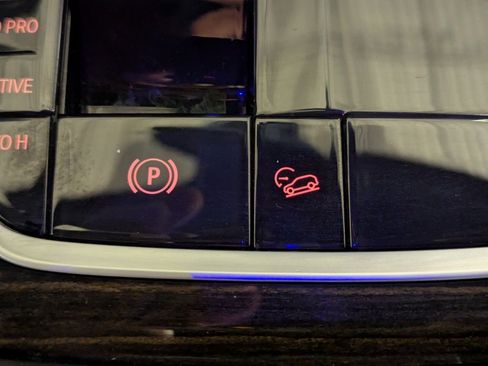 Used 2021 BMW X5 xDrive40i w/ M Sport Package image 45