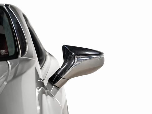 Used 2018 Lexus LC 500 Coupe image 7