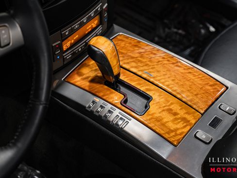 Used 2004 Cadillac XLR image 25