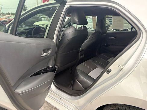 Used 2025 Toyota Corolla XSE FWD image 17