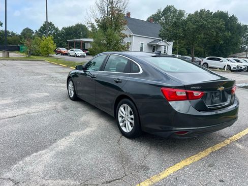 Used 2017 Chevrolet Malibu LT FWD image 6