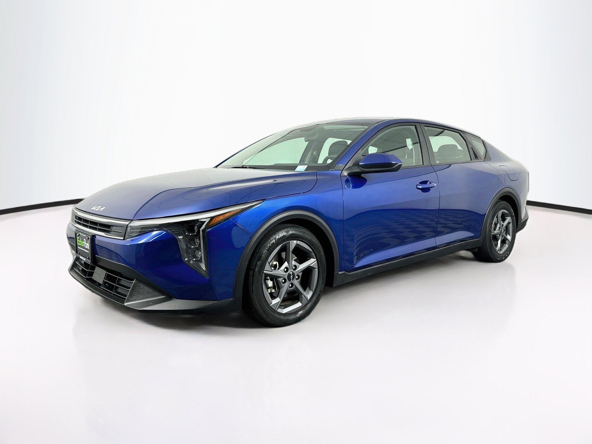 Used 2025 Kia K4 FWD image 3