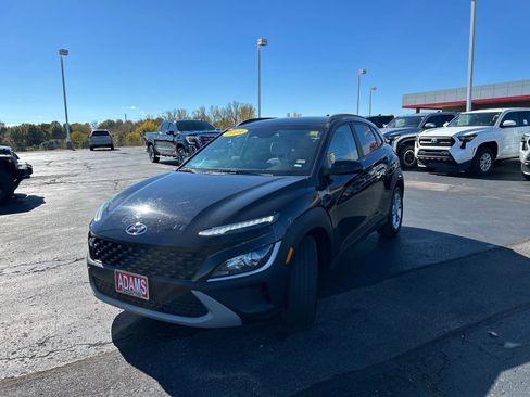 Used 2023 Hyundai Kona SEL image 4