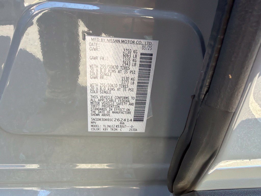 Used 2025 Nissan Pathfinder Platinum AWD/4WD image 15