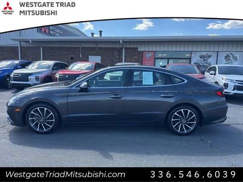 Used 2020 Hyundai Sonata Limited FWD image 3
