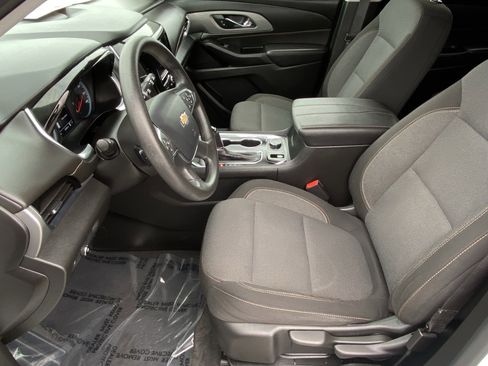 Used 2020 Chevrolet Traverse LS image 27