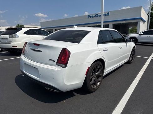 Used 2023 Chrysler 300 S RWD image 7
