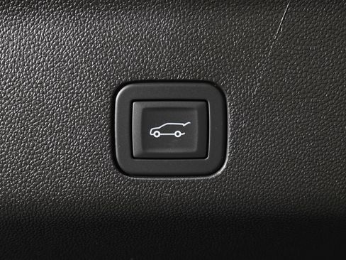 Used 2026 GMC Yukon XL AT4 Ultimate w/ LPO, Floor Liner Package AWD/4WD image 13
