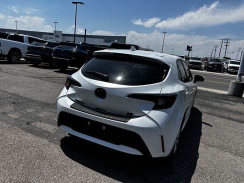 Used 2023 Toyota Corolla SE FWD image 5