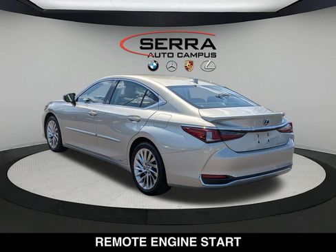 Used 2019 Lexus ES 300h w/ Accessory Package 2 FWD image 11