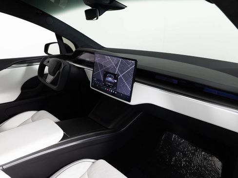 Used 2022 Tesla Model X Plaid AWD/4WD image 30