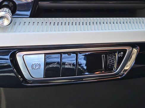New 2026 Cadillac Optiq Luxury 2 AWD/4WD image 36
