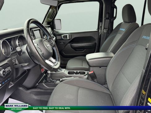 Used 2022 Jeep Wrangler Unlimited Rubicon 4xe w/ Cold Weather Group image 8