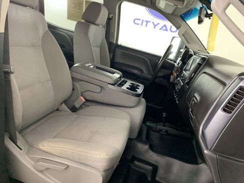 Used 2019 Chevrolet Silverado 2500 W/T image 39