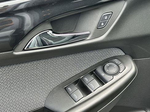 Certified 2024 Chevrolet TrailBlazer LT w/ Driver Confidence Package image 24