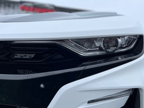 Used 2019 Chevrolet Camaro SS image 12