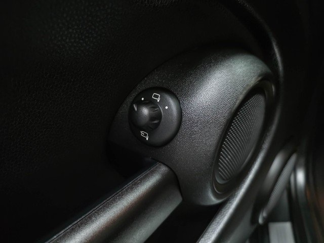 Used 2015 MINI Cooper Convertible FWD image 27