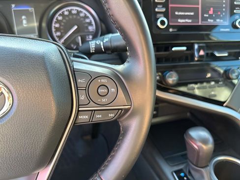 Used 2023 Toyota Camry SE image 30