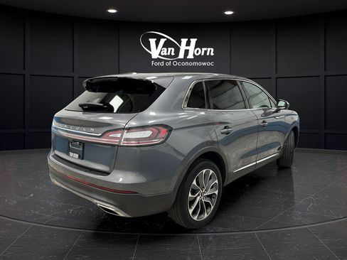 Used 2023 Lincoln Nautilus Reserve AWD/4WD image 7