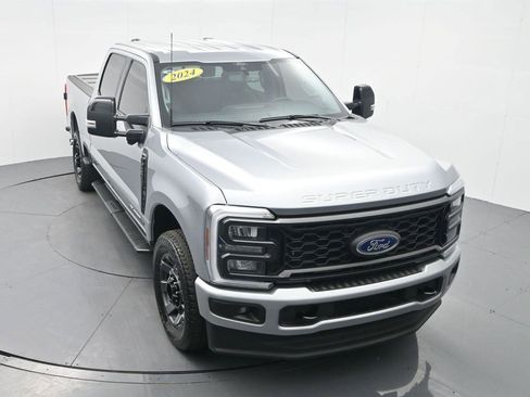 Used 2024 Ford F250 Lariat w/ Sport Appearance Package image 20