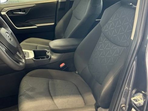 Used 2025 Toyota RAV4 XLE w/ Convenience Package AWD/4WD image 7
