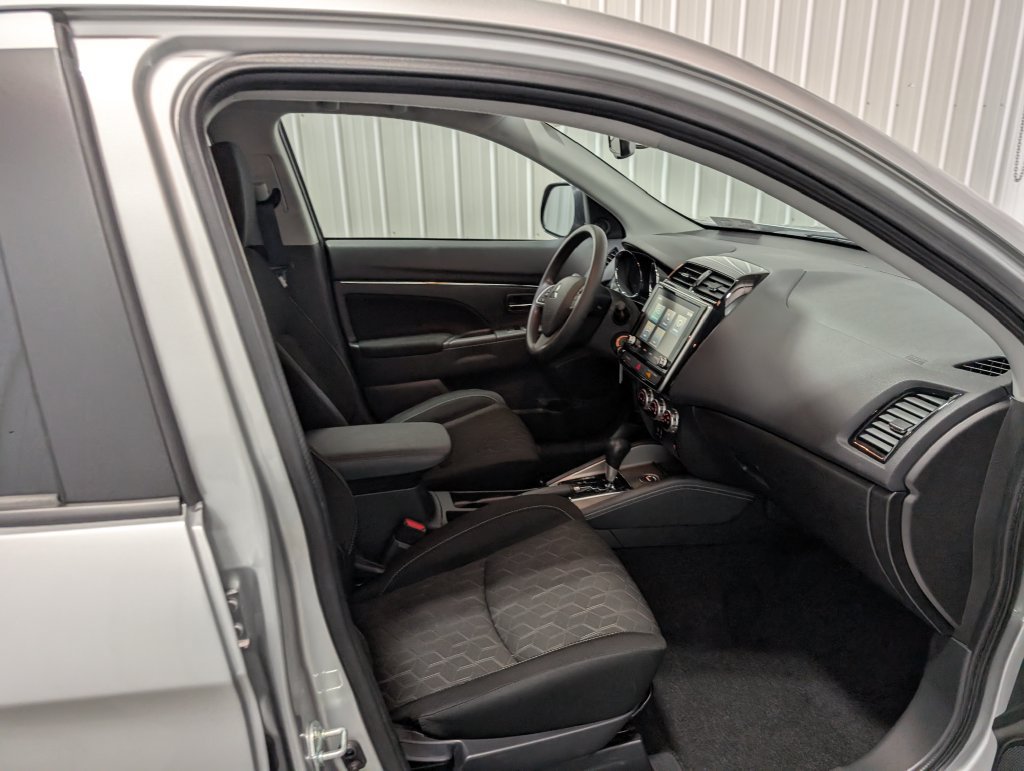 Used 2026 Mitsubishi Outlander Sport ES AWD/4WD image 26