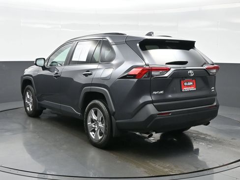 Used 2022 Toyota RAV4 XLE w/ Convenience Package AWD/4WD image 4