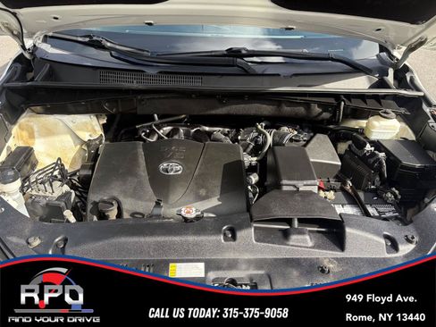 Used 2019 Toyota Highlander Limited Platinum AWD/4WD image 11