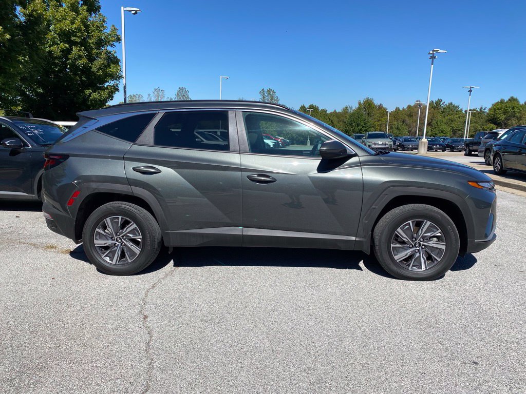 Used 2024 Hyundai Tucson Blue AWD/4WD image 8