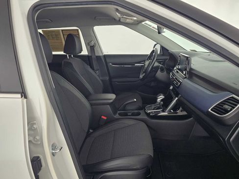 Used 2023 Kia Seltos S FWD image 10