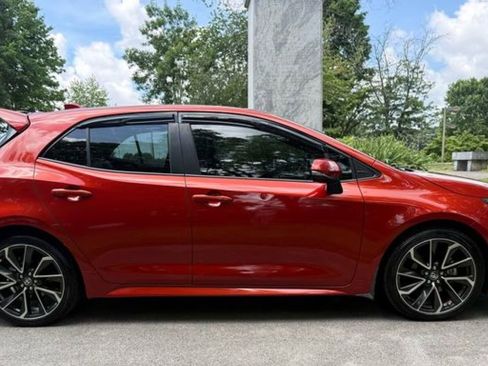Used 2019 Toyota Corolla XSE FWD image 6