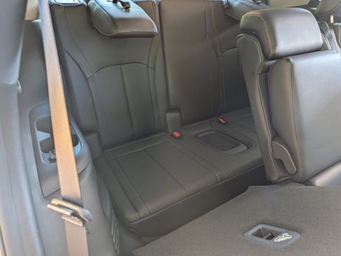 Used 2025 INFINITI QX60 Luxe w/ Vision Package FWD image 20