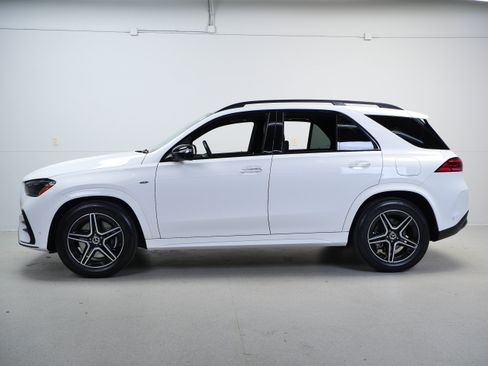 Certified 2025 Mercedes-Benz GLE 450e 4MATIC w/ AMG Line Exterior image 12