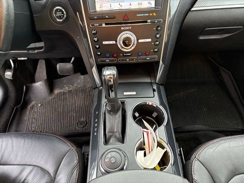 Used 2018 Ford Explorer Sport w/ Equipment Group 401A AWD/4WD image 21