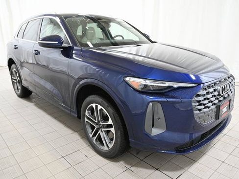 Used 2025 Audi Q5 Premium Plus AWD/4WD image 15
