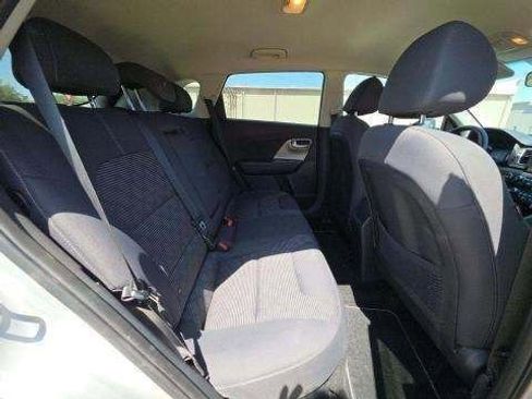 Used 2019 Kia Niro LX FWD image 10