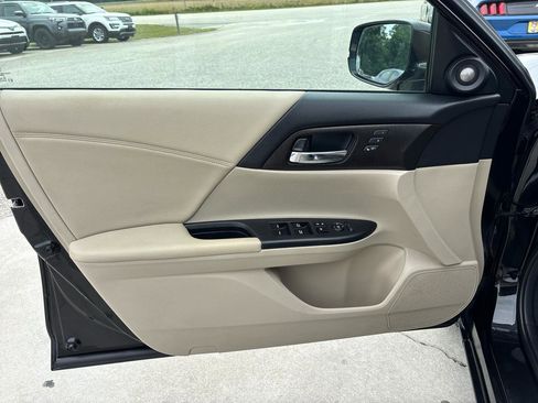 Used 2014 Honda Accord EX-L image 19