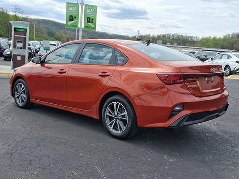 Used 2023 Kia Forte LXS FWD image 4