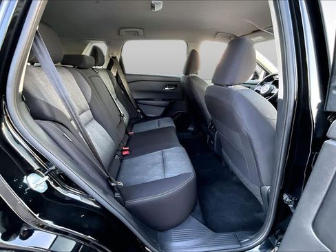 Used 2024 Nissan Rogue SV FWD image 20