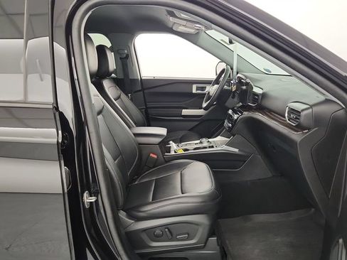 Certified 2024 Ford Explorer Limited w/ Equipment Group 301A AWD/4WD image 34
