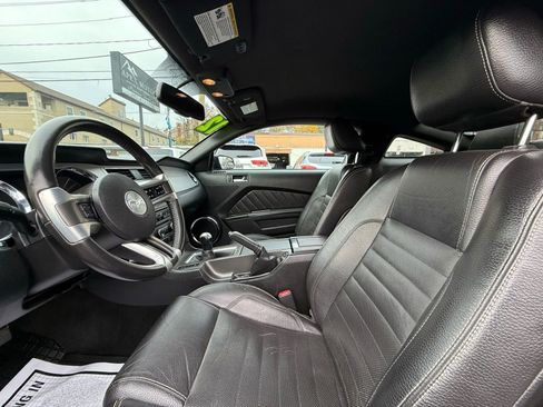 Used 2012 Ford Mustang Premium image 19