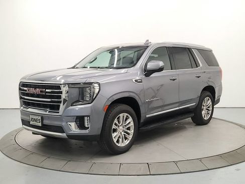 Used 2021 GMC Yukon SLT w/ SLT Premium Package RWD image 3
