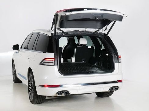 Used 2026 Lincoln Aviator Black Label w/ Dynamic Handling Package AWD/4WD image 37