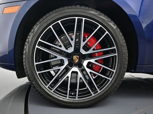 Certified 2026 Porsche Macan GTS AWD/4WD image 26