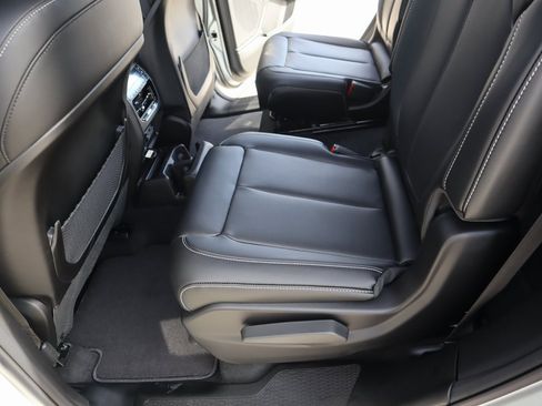 New 2025 Jeep Grand Cherokee L Limited w/ Luxury Tech Group II image 13