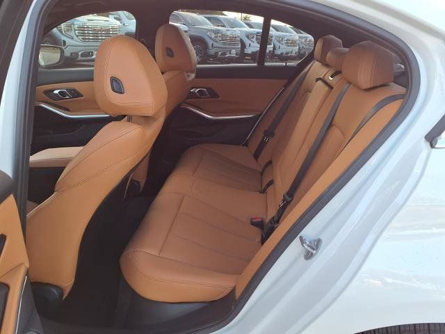 Used 2025 BMW 330i Sedan w/ Convenience Package RWD image 20